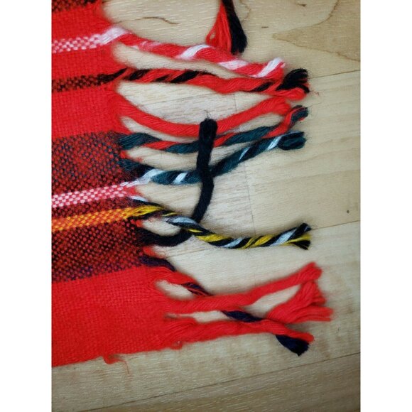 Vintage Fringe Poncho Red Tartan Plaid Wearable Stadium Blanket Washable 70s USA - Picture 7 of 9